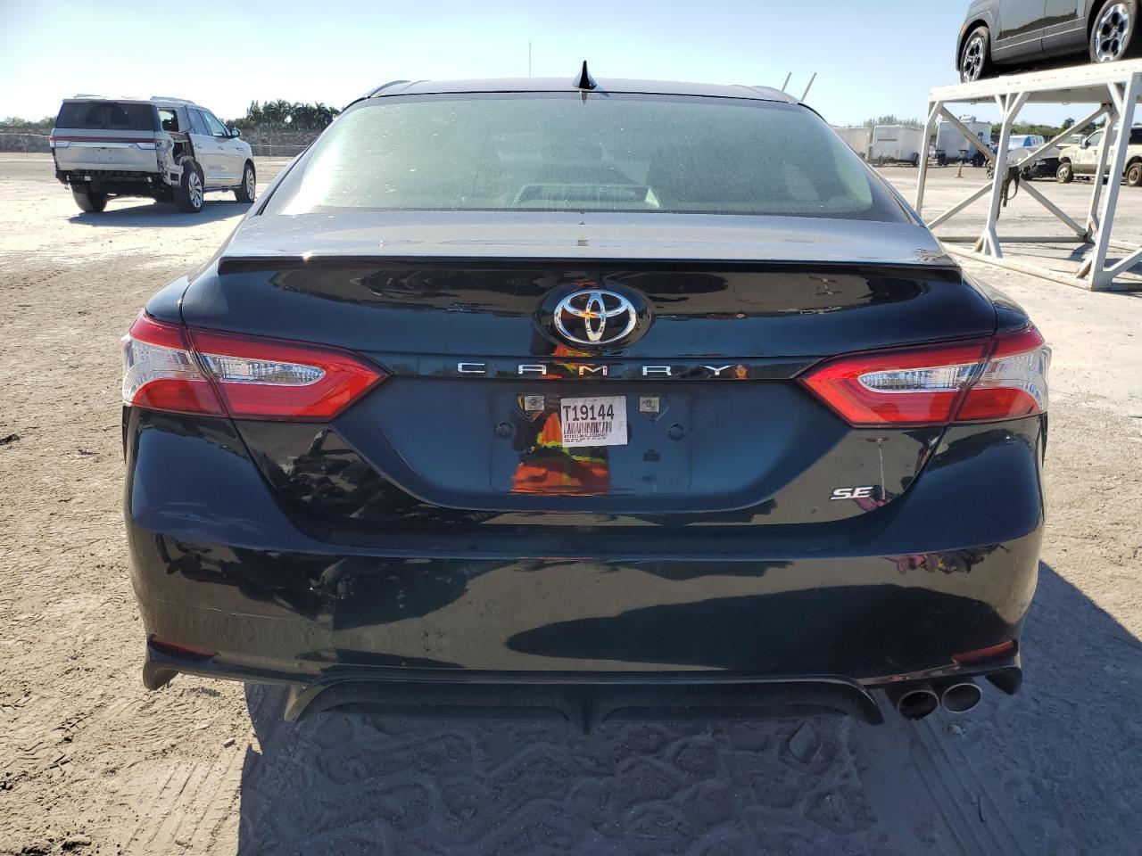 2020 TOYOTA CAMRY SE - Image 6