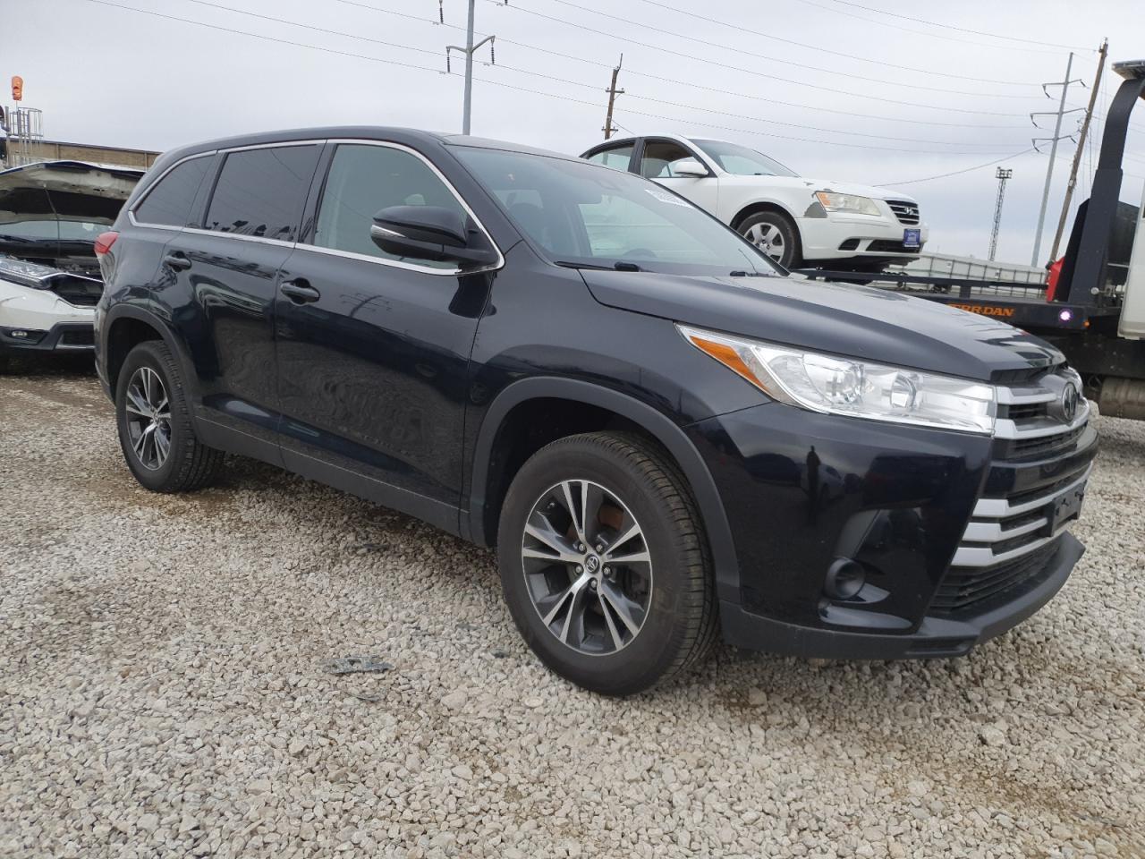 2019 TOYOTA HIGHLANDER - Image 4