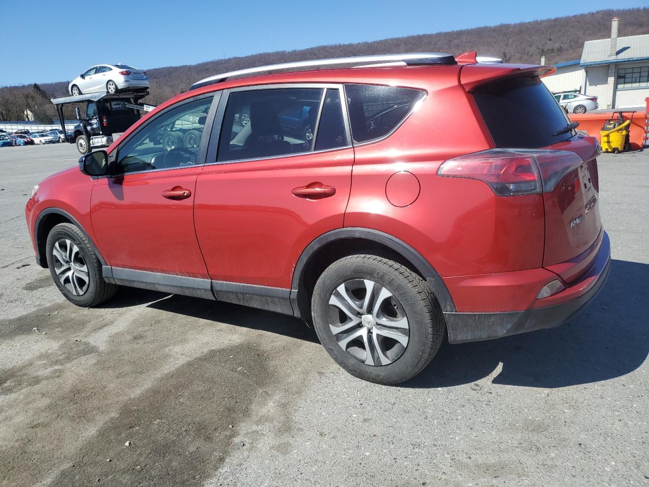 2016 TOYOTA RAV4 LE - Фото 2