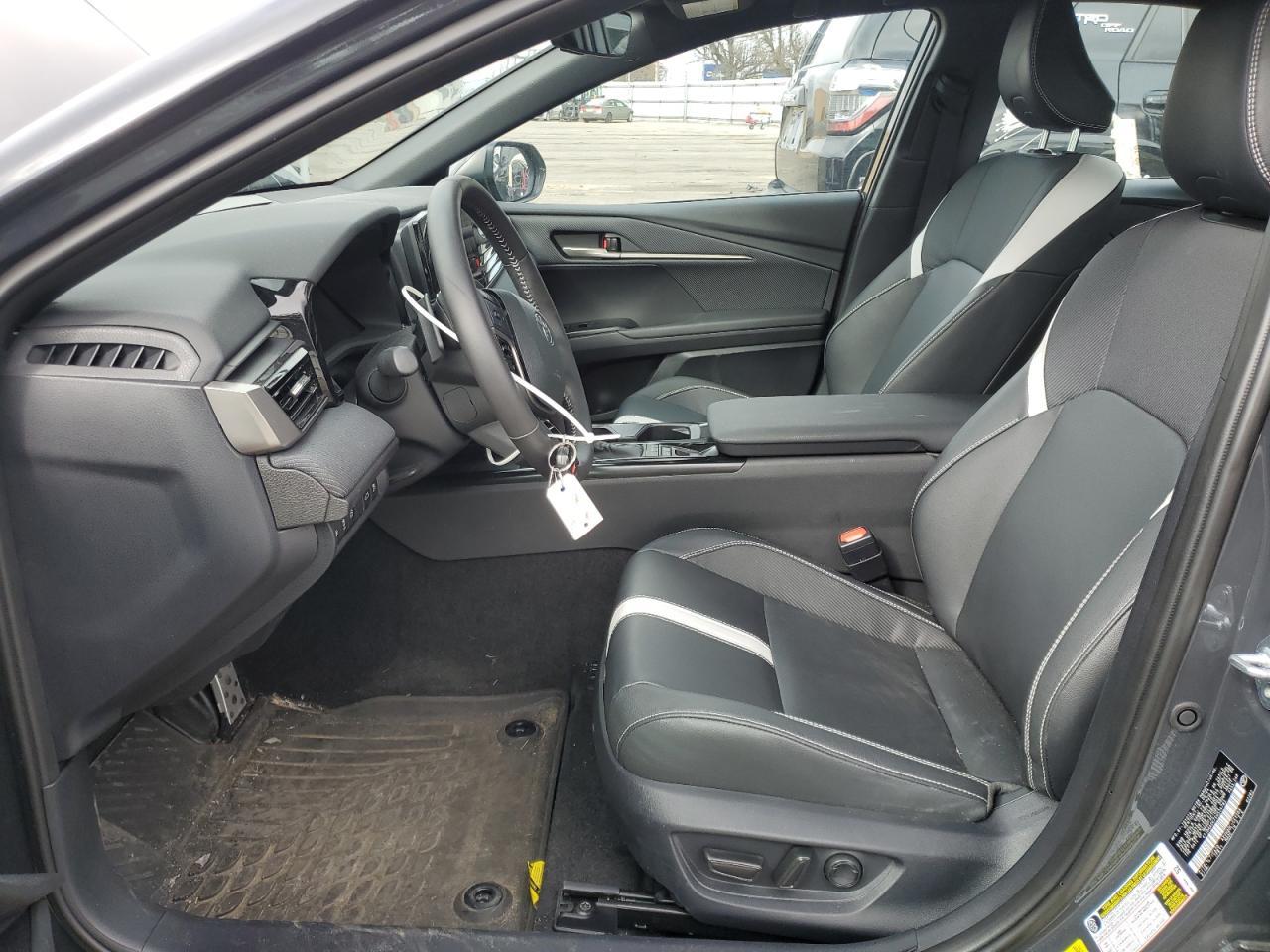 2025 TOYOTA CAMRY XSE - Image 7