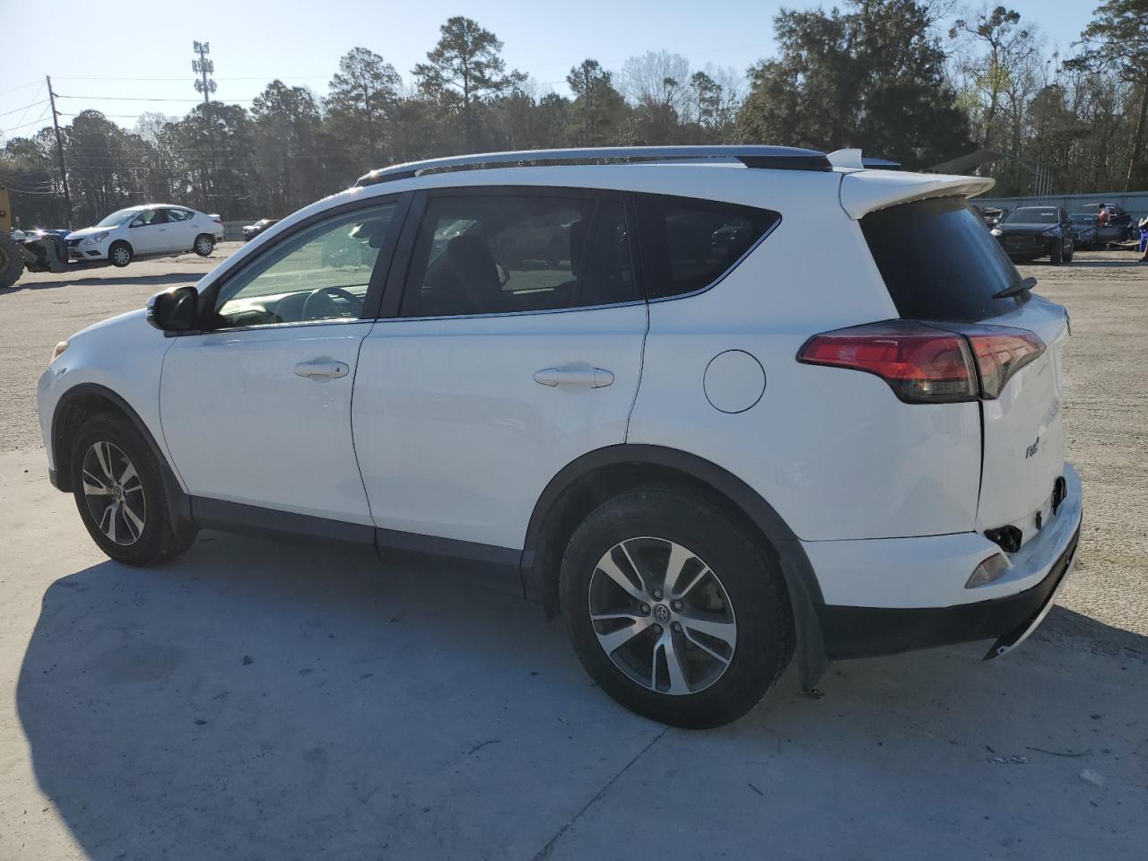 2017 TOYOTA RAV4 XLE - Image 2
