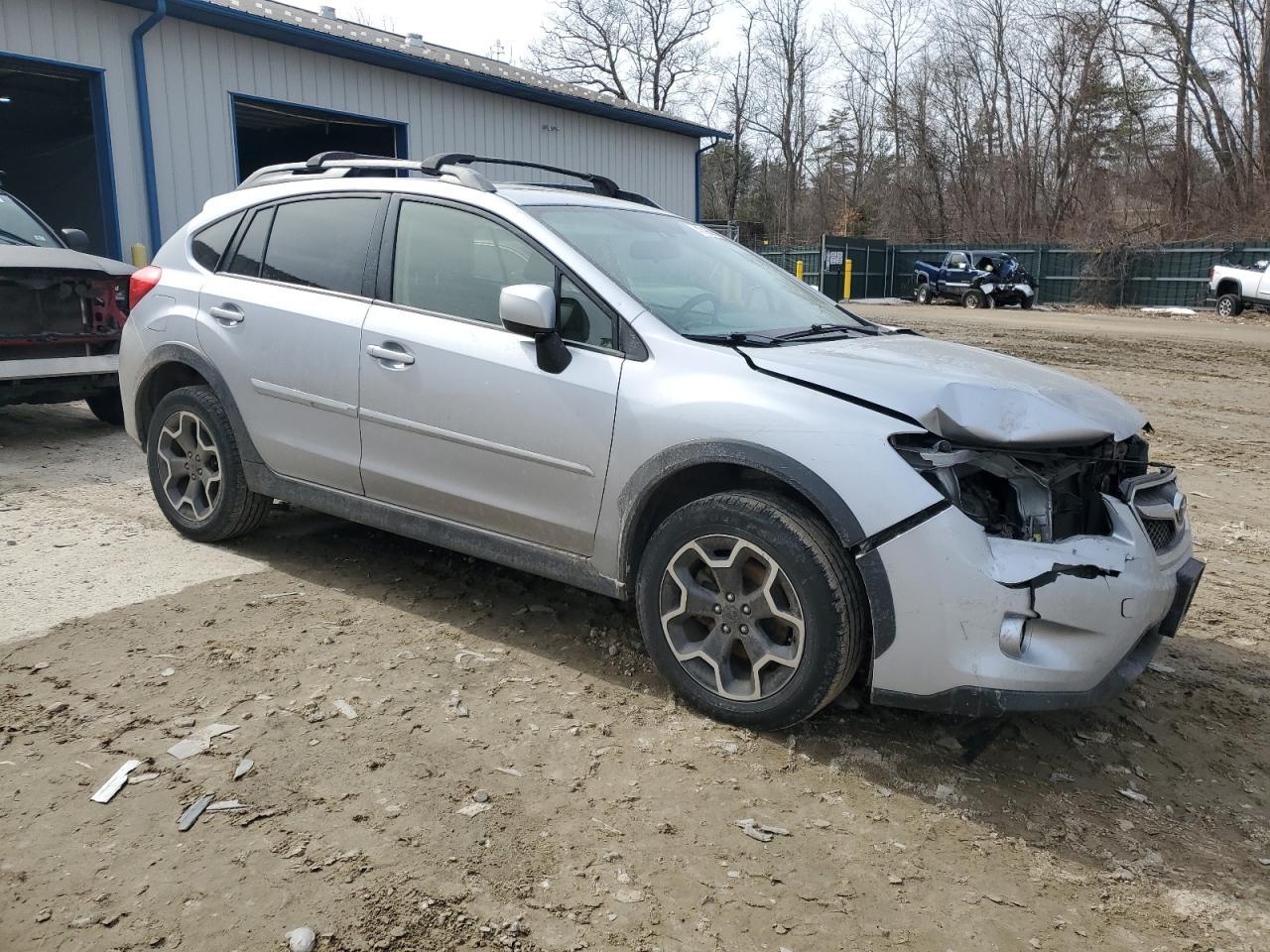 2014 SUBARU XV CROSSTR - Image 4