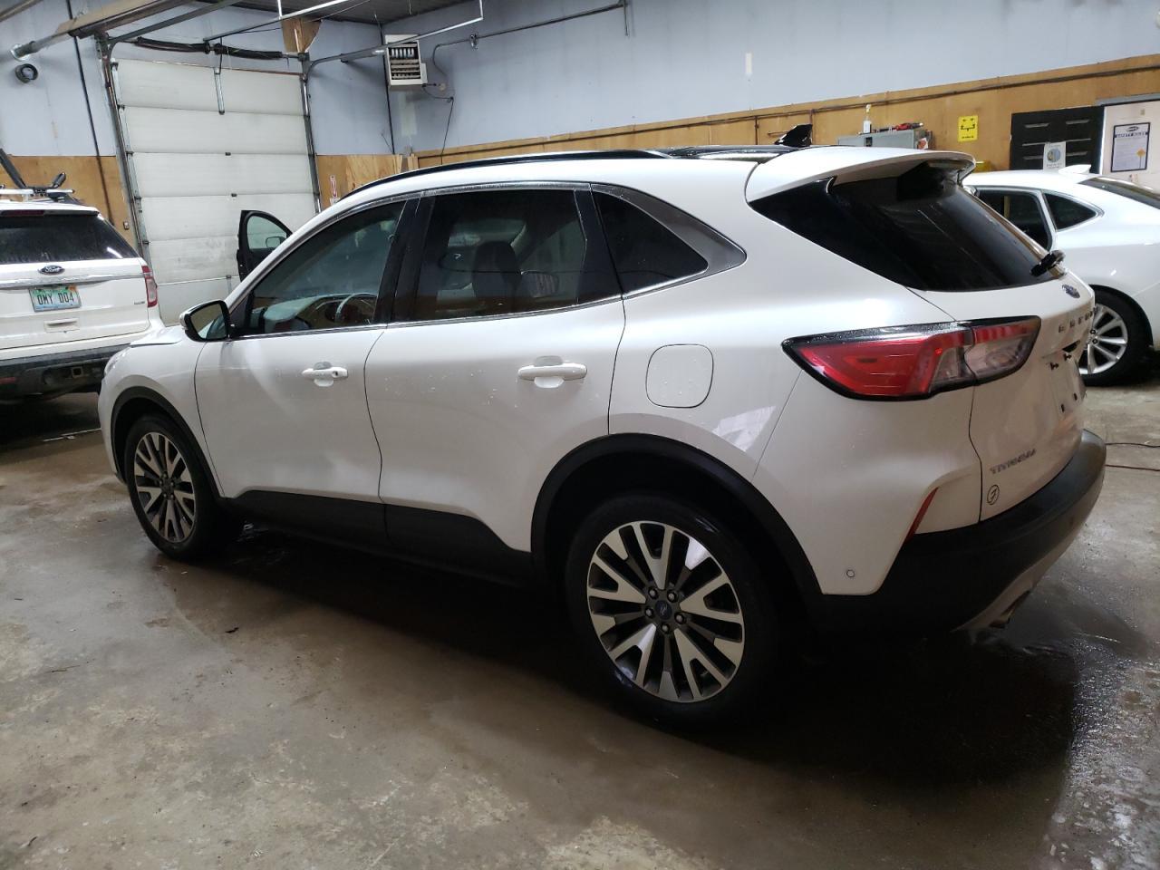 2020 FORD ESCAPE TIT - Image 2