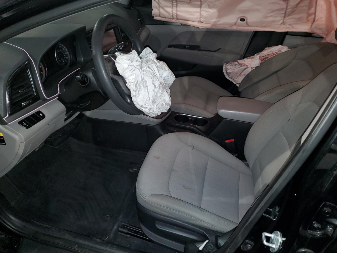 2017 HYUNDAI ELANTRA SE - Image 7