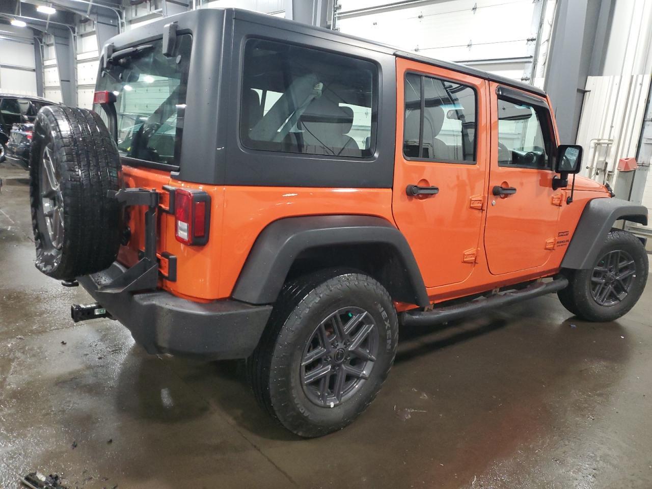 2015 JEEP WRANGLER U - Фото 3