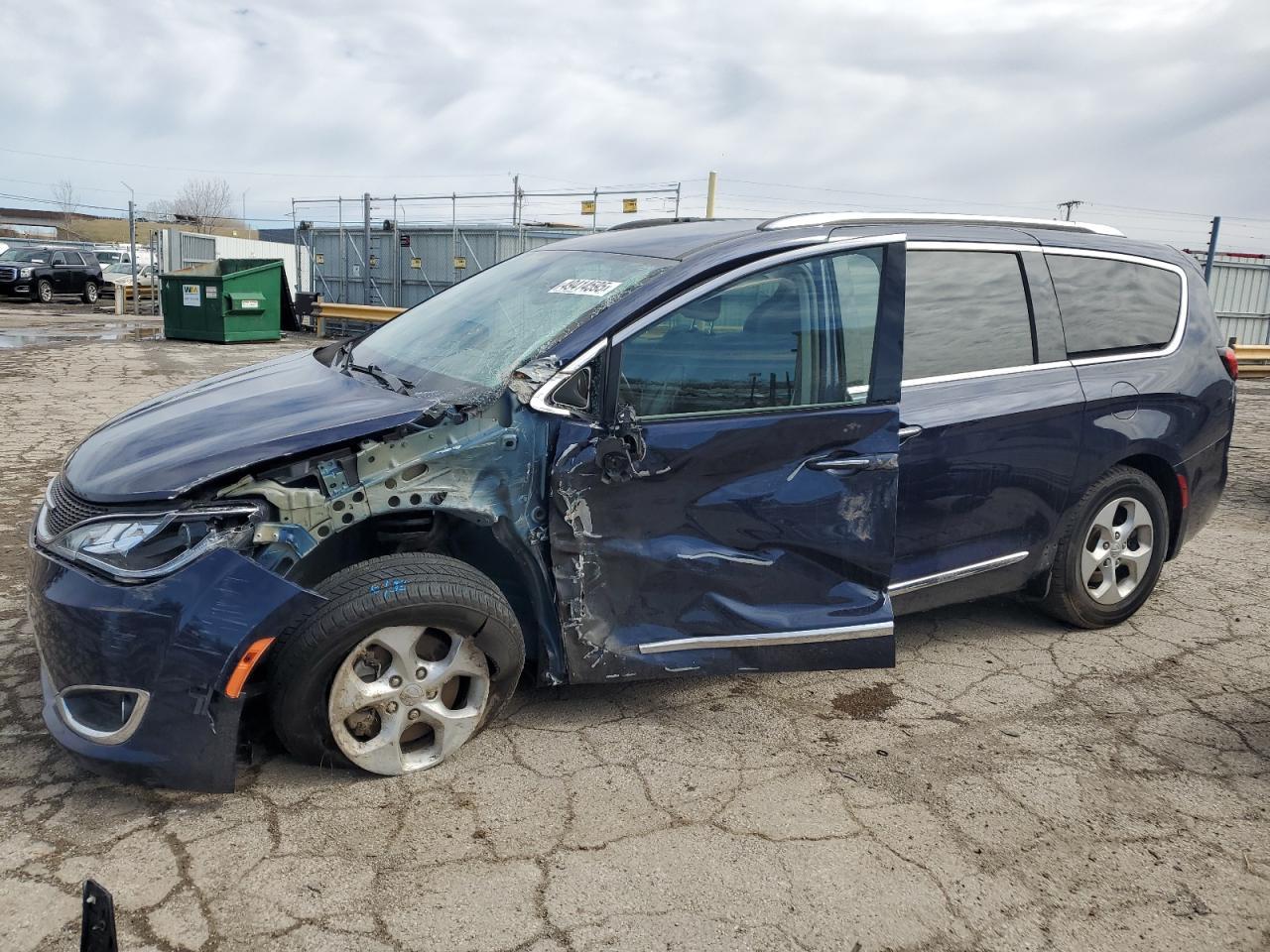2017 CHRYSLER PACIFICA T