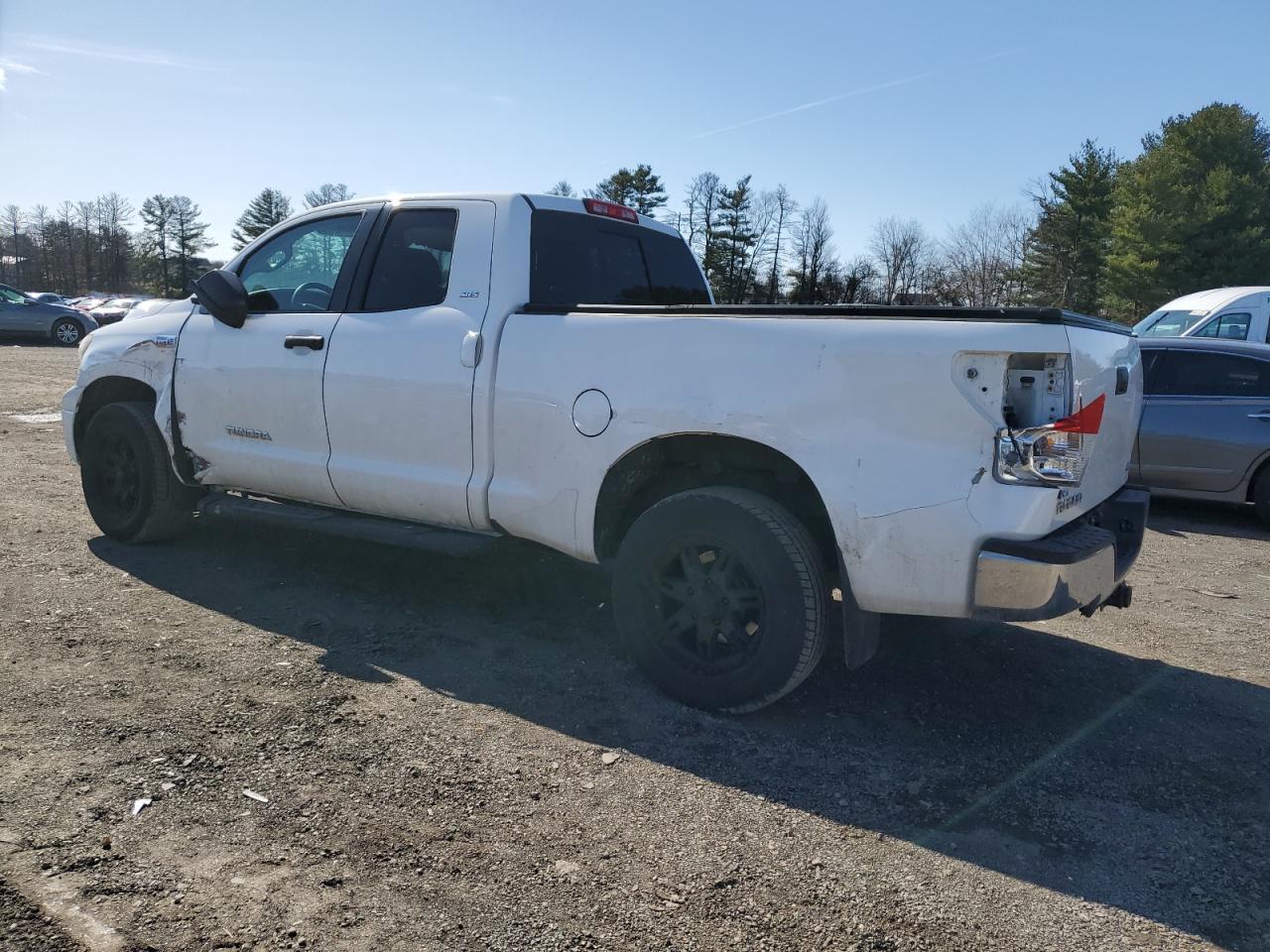 2011 TOYOTA TUNDRA DOU - Фото 2