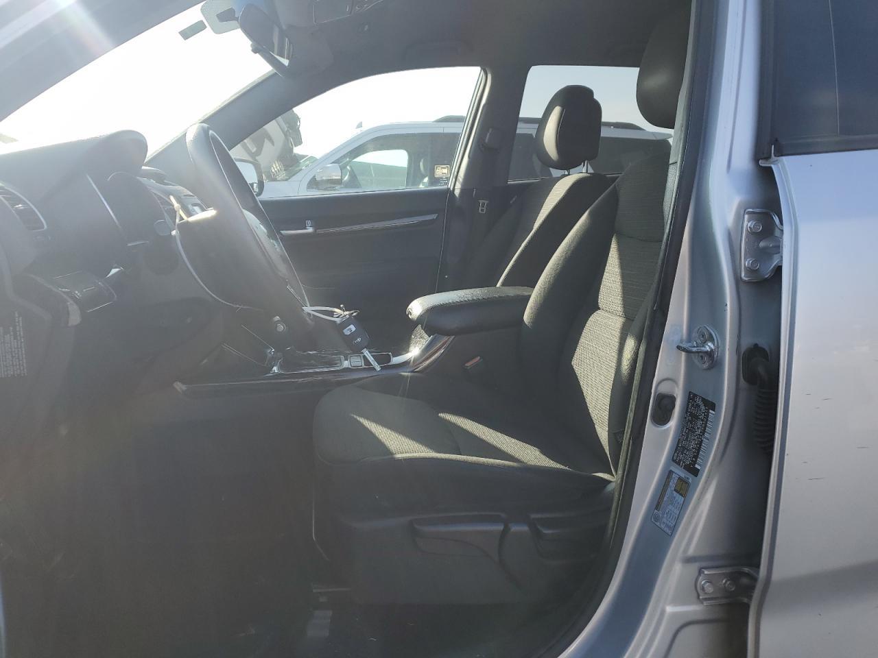 2014 KIA SORENTO LX - Фото 7