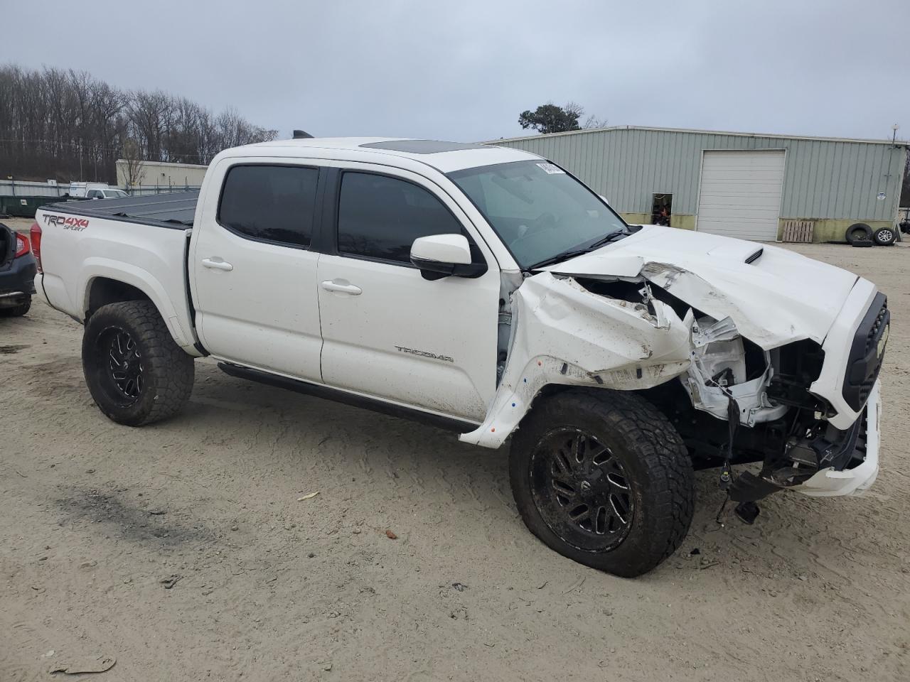 2017 TOYOTA TACOMA DOU - Фото 4