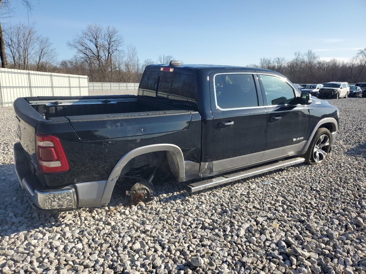 2019 RAM 1500 LARAM - Фото 3