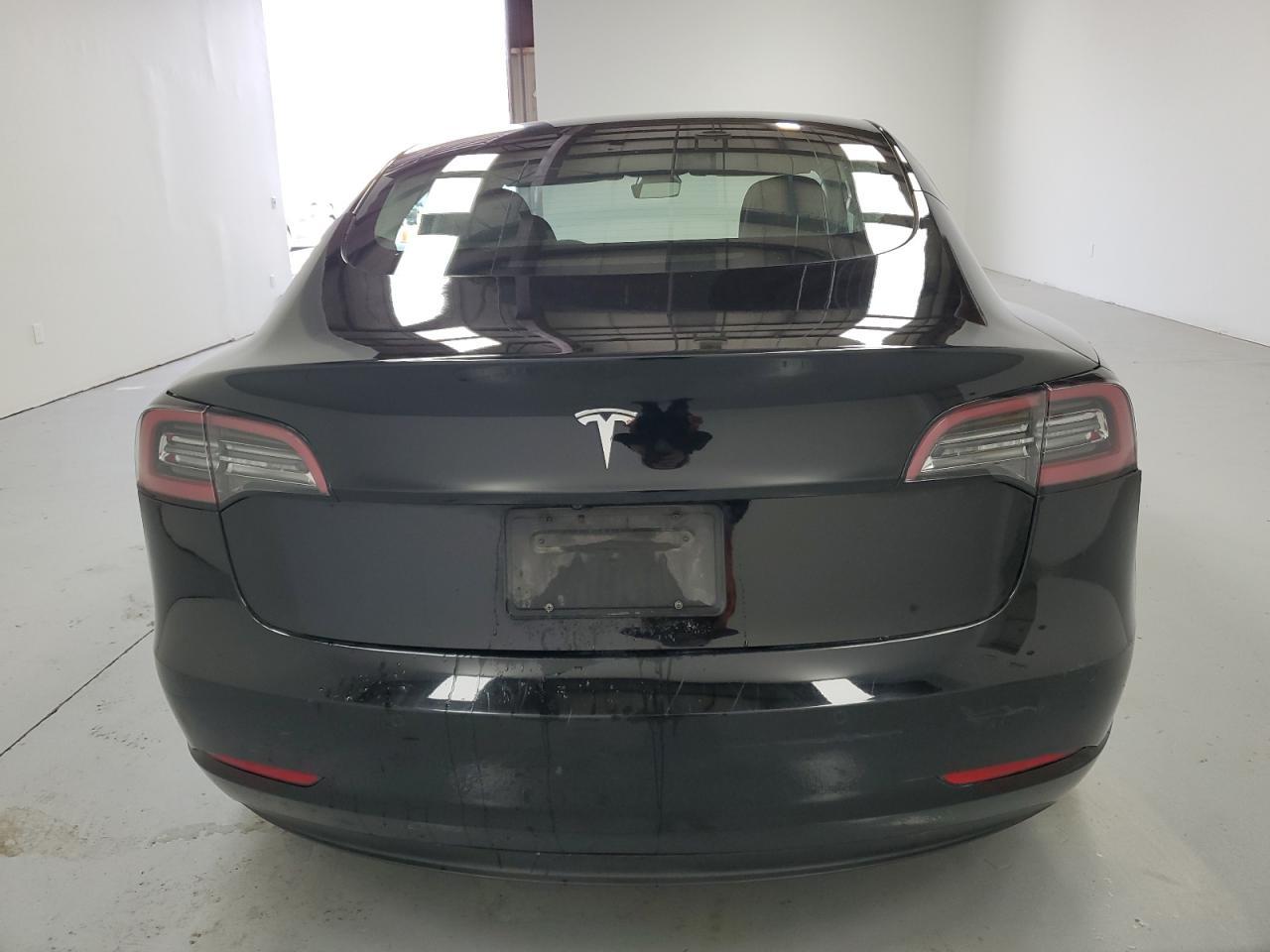 2022 TESLA MODEL 3 - Image 6