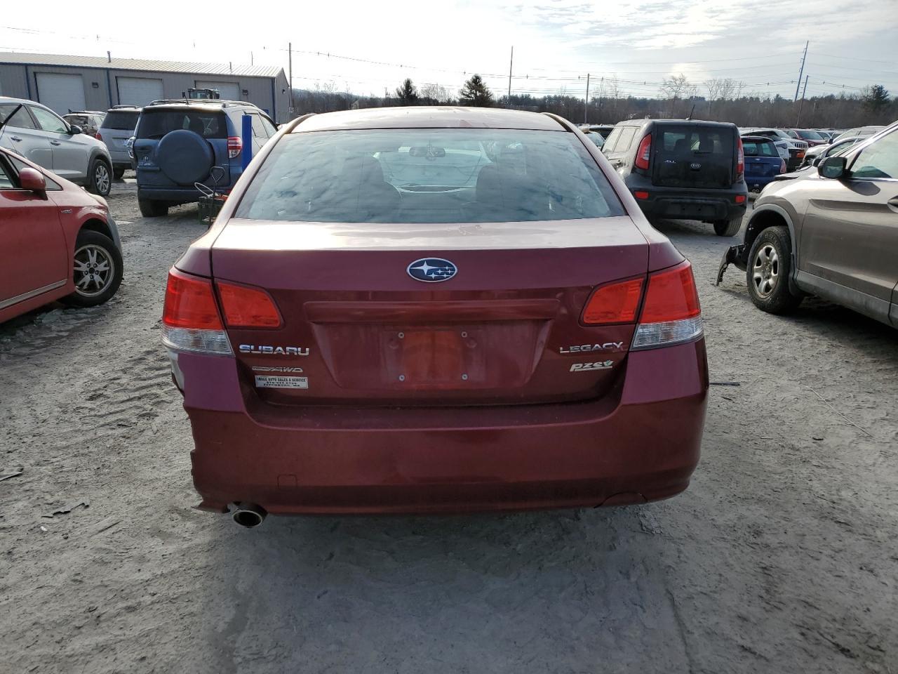 2012 SUBARU LEGACY 2.5 - Image 6