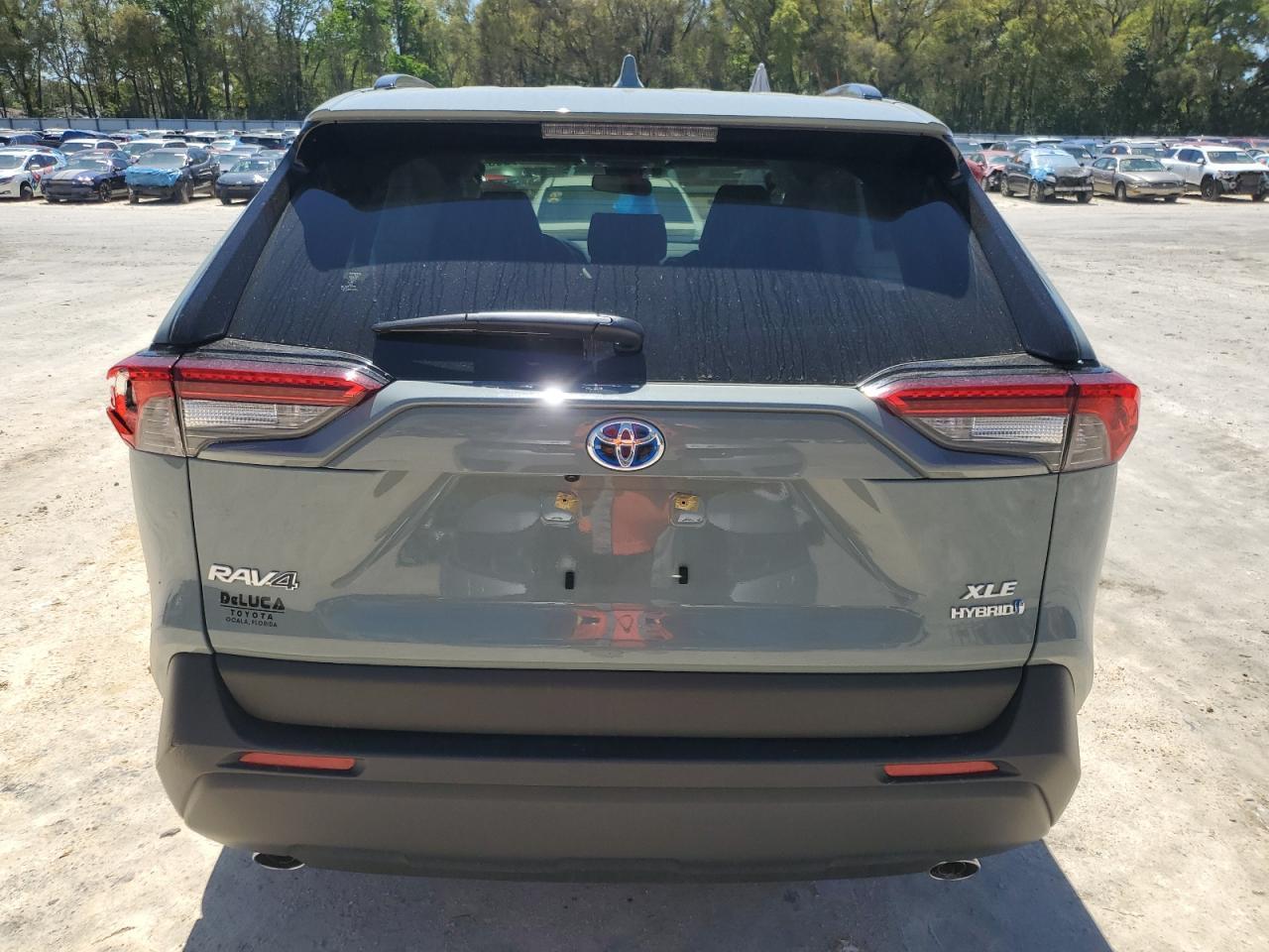 2022 TOYOTA RAV4 XLE P - Фото 6