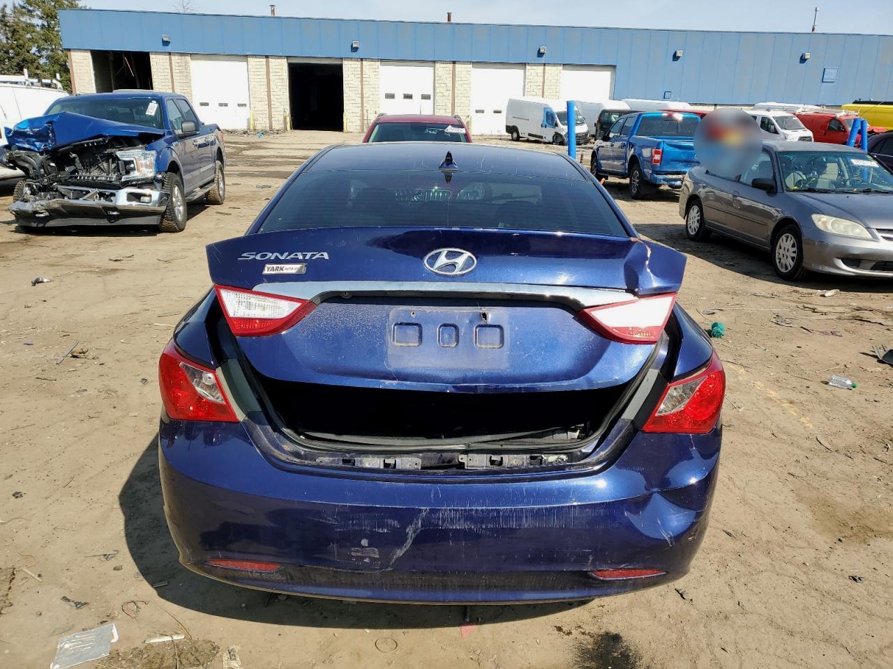 2011 HYUNDAI SONATA GLS - Image 6