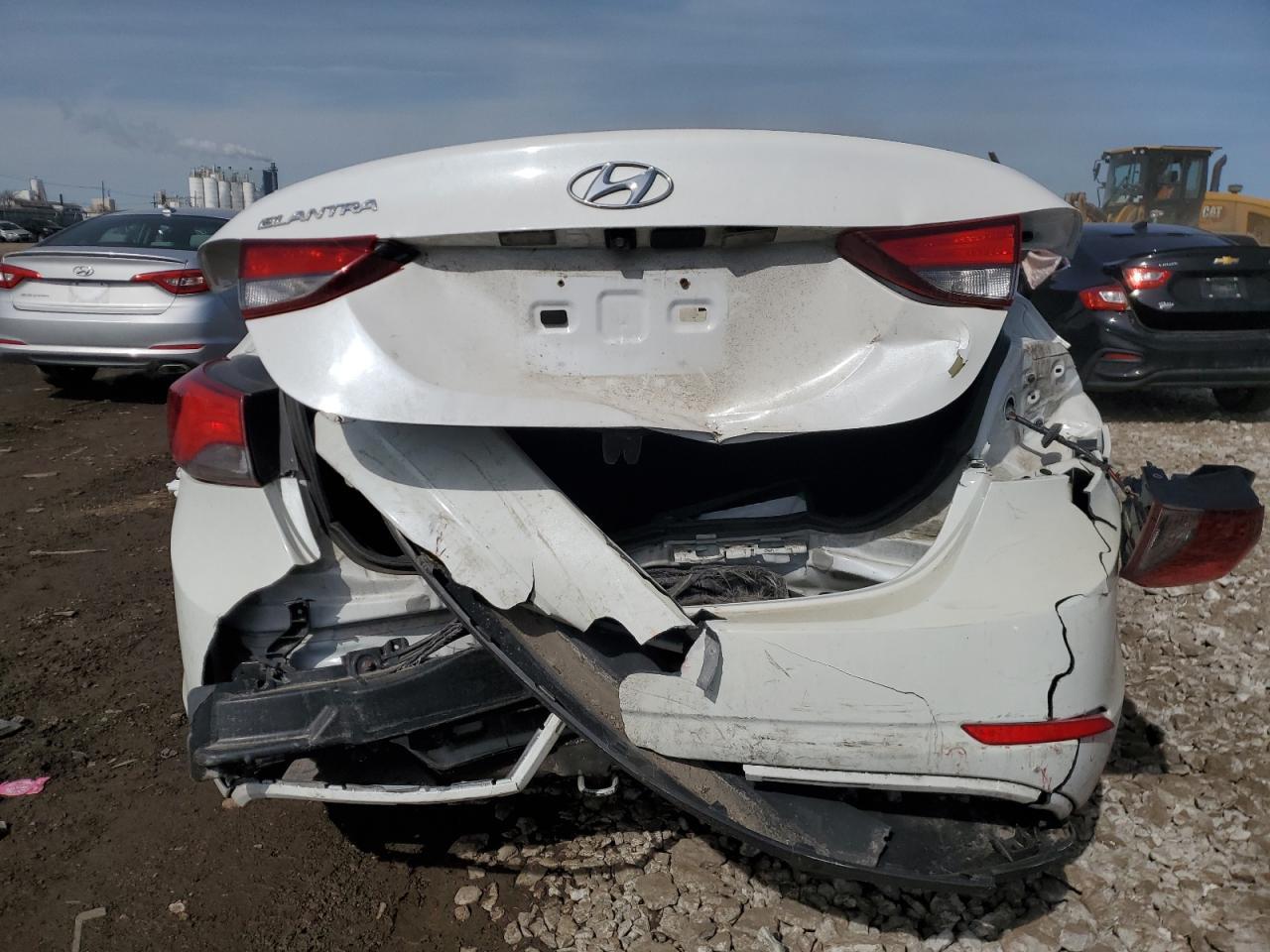 2015 HYUNDAI ELANTRA SE - Фото 6