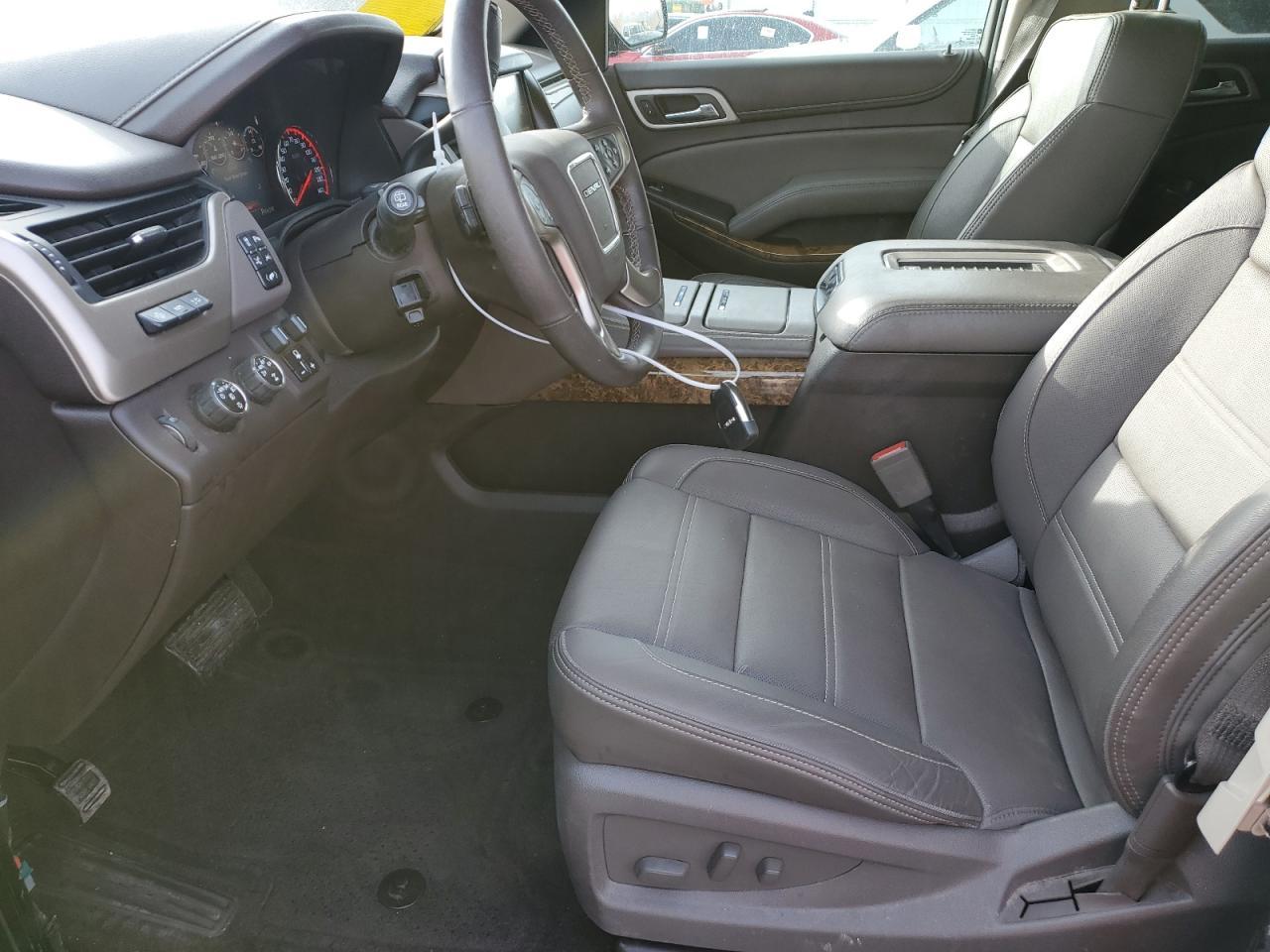 2016 GMC YUKON XL D - Фото 7
