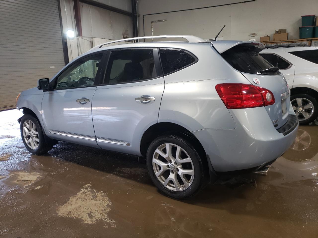 2013 NISSAN ROGUE S - Image 2
