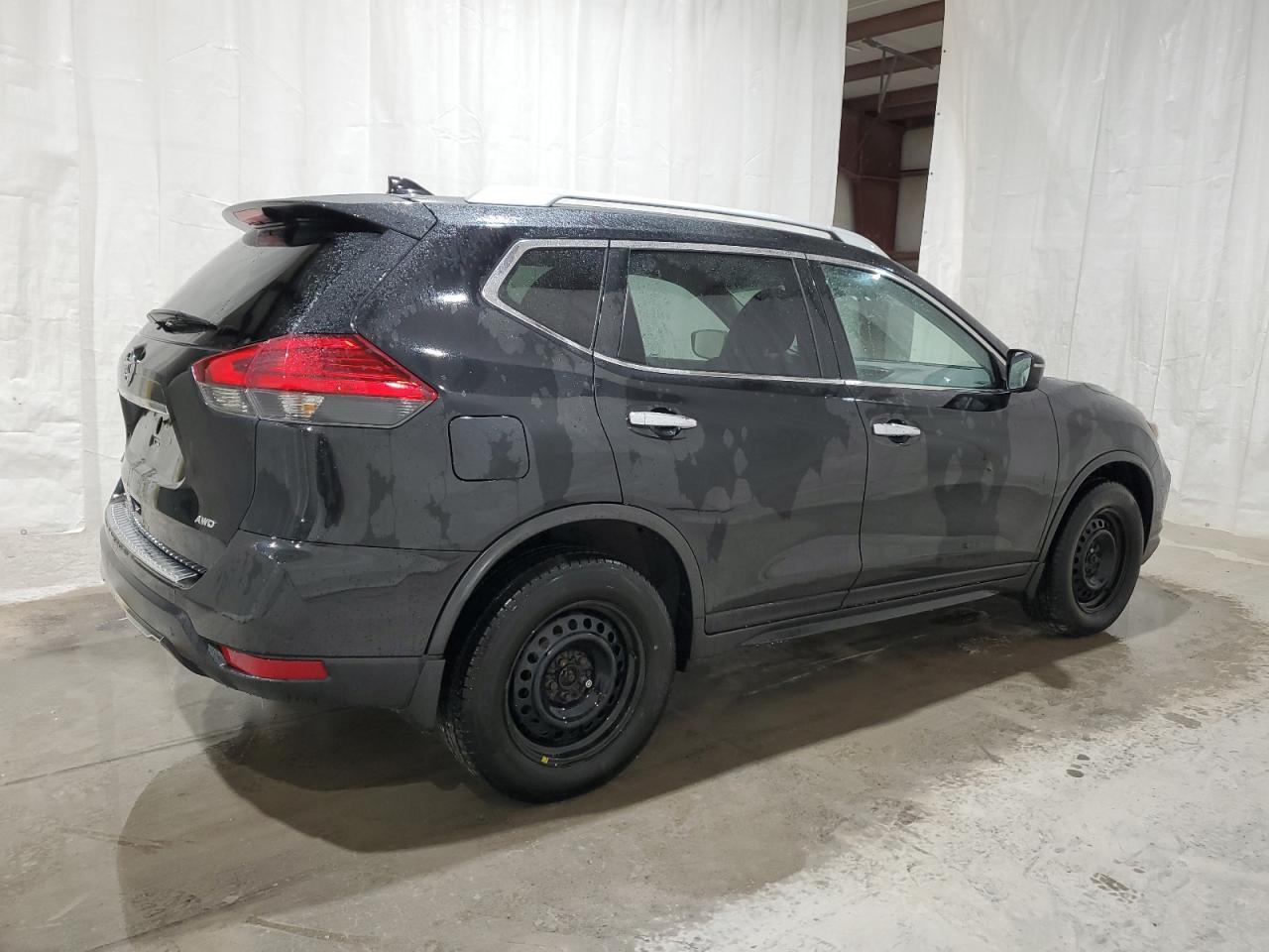 2017 NISSAN ROGUE S - Image 3
