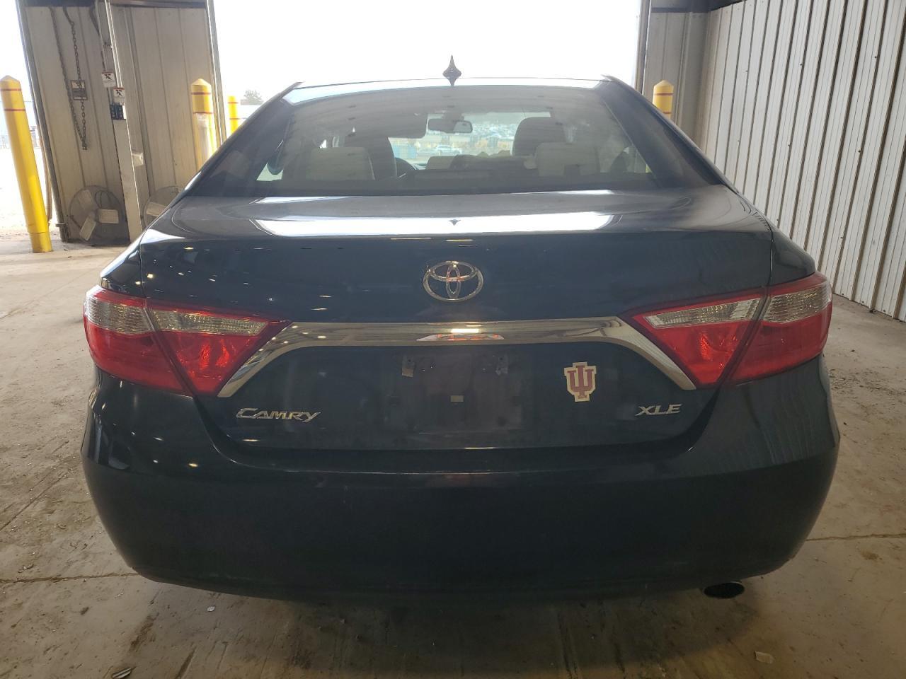 2017 TOYOTA CAMRY LE - Image 6
