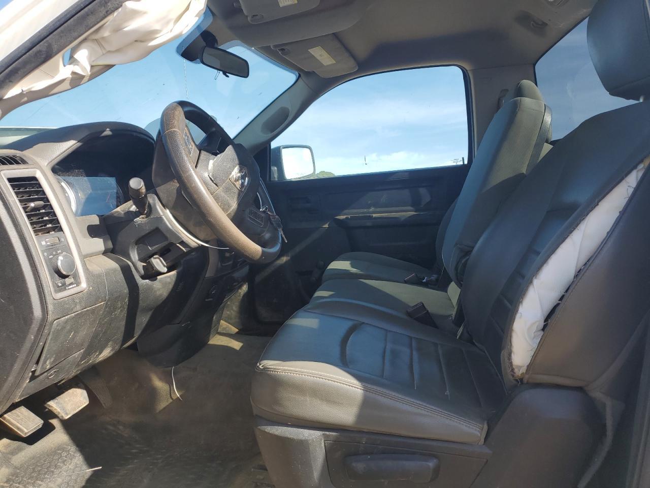 2014 RAM 1500 ST - Фото 7