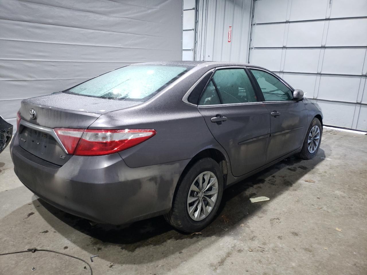 2017 TOYOTA CAMRY LE - Image 3
