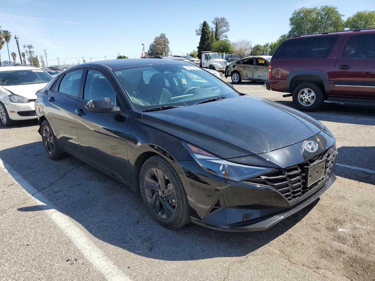2022 HYUNDAI ELANTRA SE - Фото 4