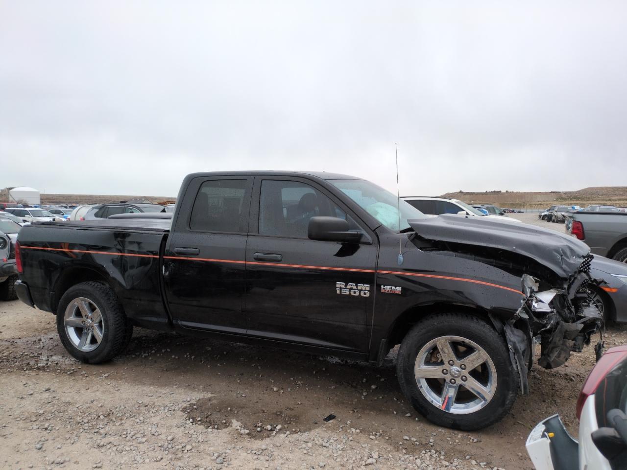 2014 RAM 1500 ST - Image 4