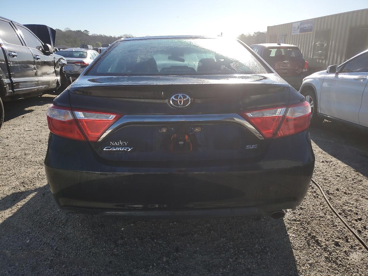 2016 TOYOTA CAMRY LE - Фото 6