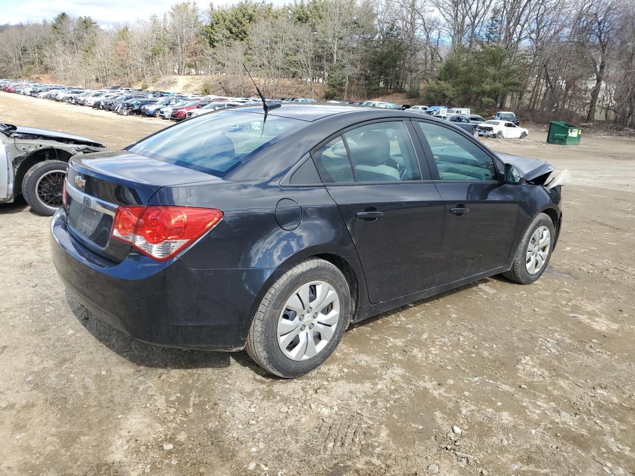 2014 CHEVROLET CRUZE LS - Image 3