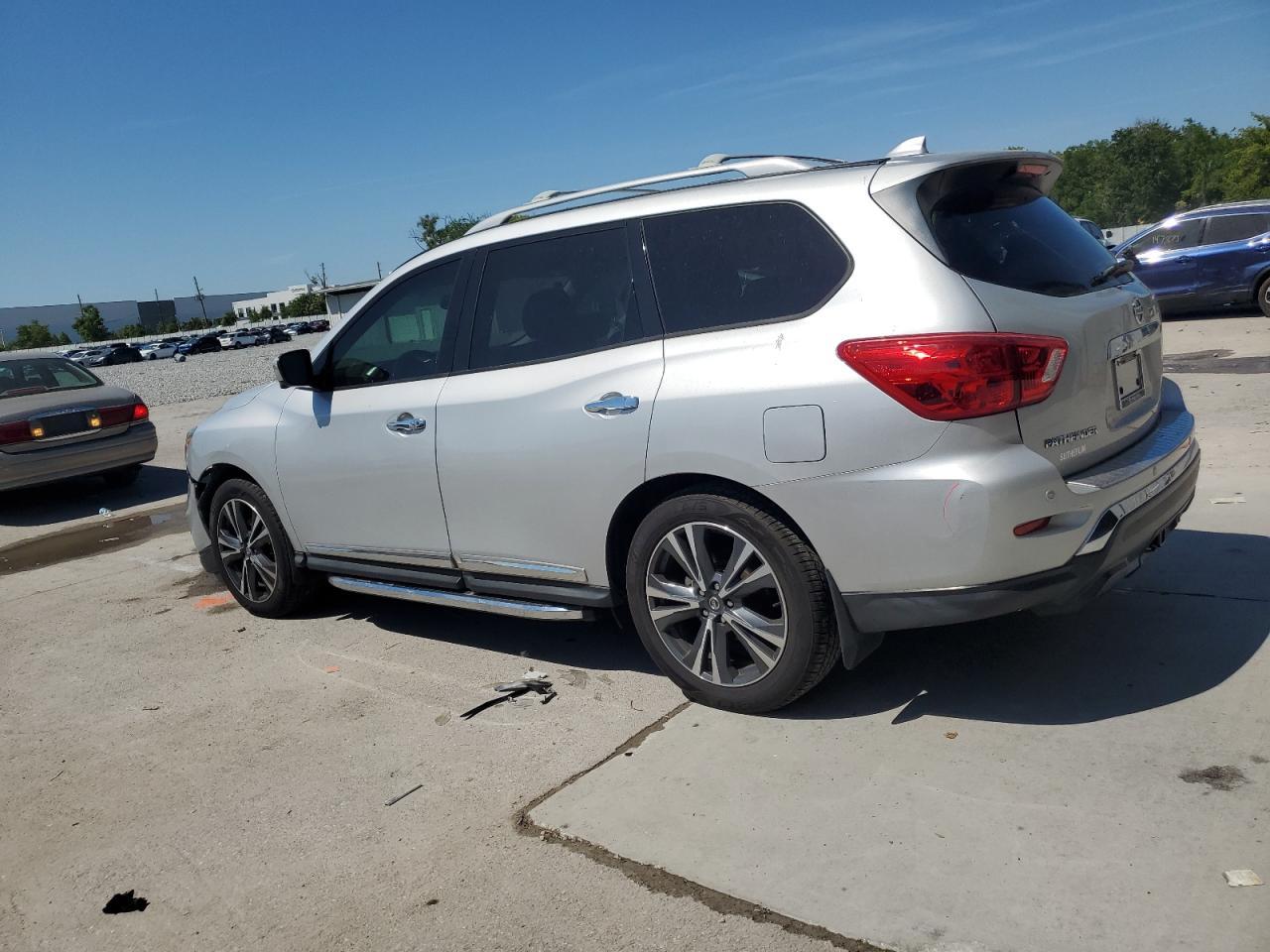 2019 NISSAN PATHFINDER - Фото 2