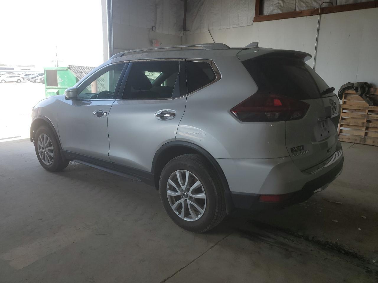 2018 NISSAN ROGUE S - Фото 2