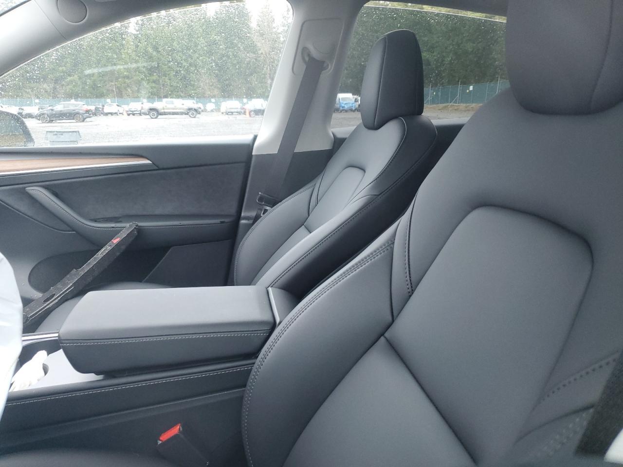2025 TESLA MODEL Y - Image 7