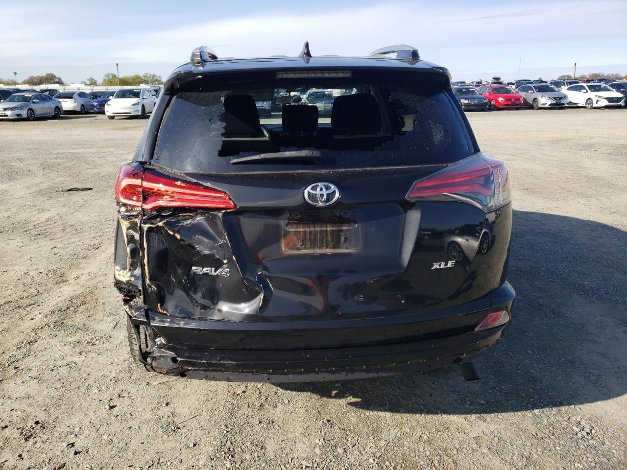 2016 TOYOTA RAV4 XLE - Фото 6