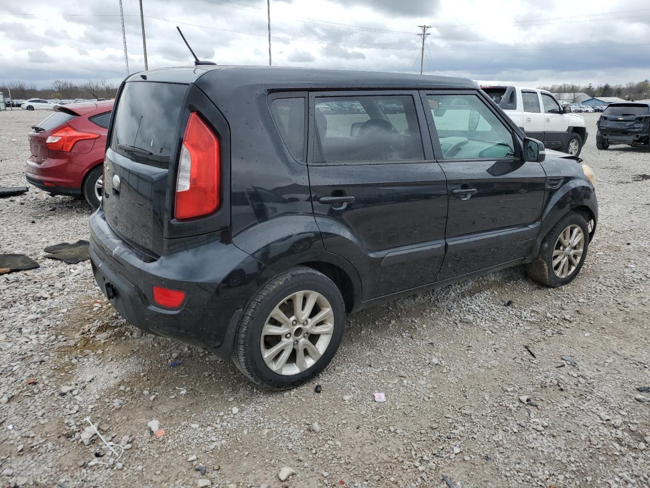 2013 KIA SOUL + - Image 3