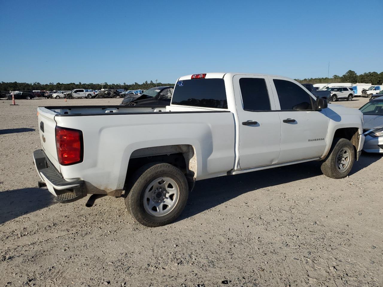 2017 CHEVROLET SILVERADO - Image 3