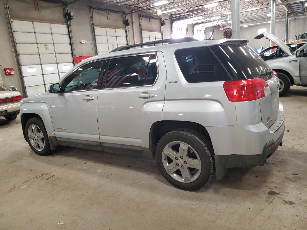 2012 GMC TERRAIN SL - Image 2