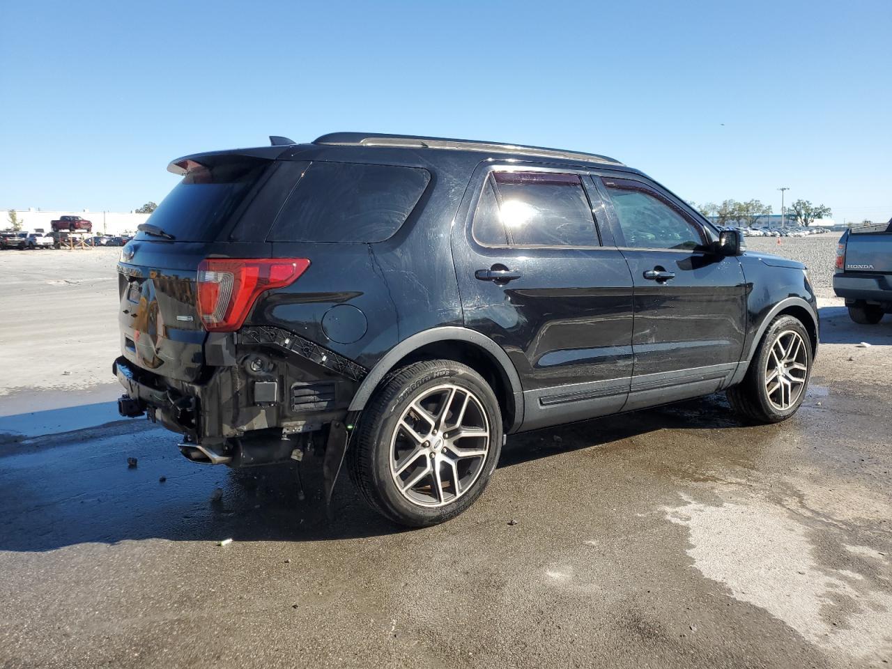 2017 FORD EXPLORER S - Image 3