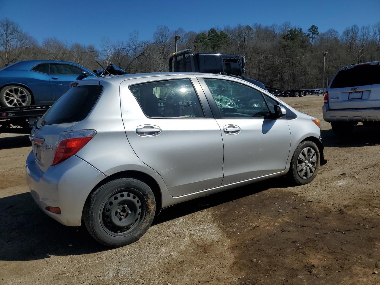 2014 TOYOTA YARIS - Фото 3