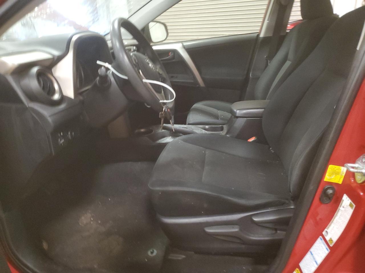 2014 TOYOTA RAV4 LE - Фото 7