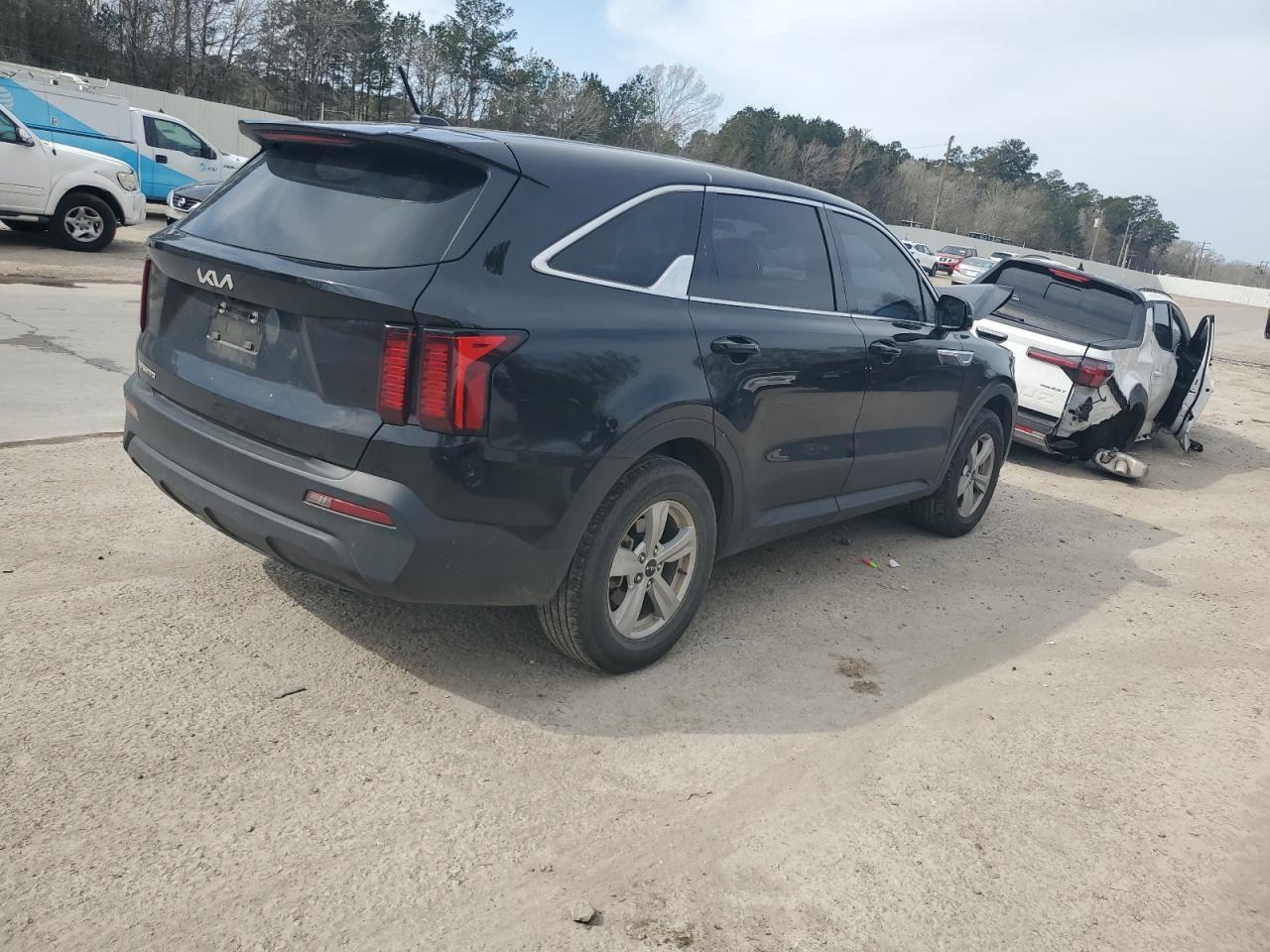2023 KIA SORENTO LX - Фото 3