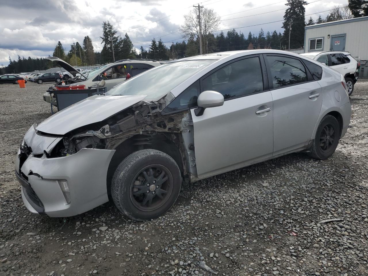 2013 TOYOTA PRIUS