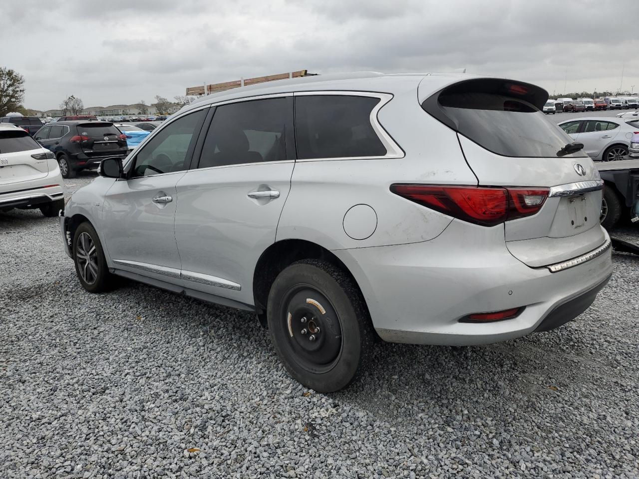 2019 INFINITI QX60 LUXE - Фото 2