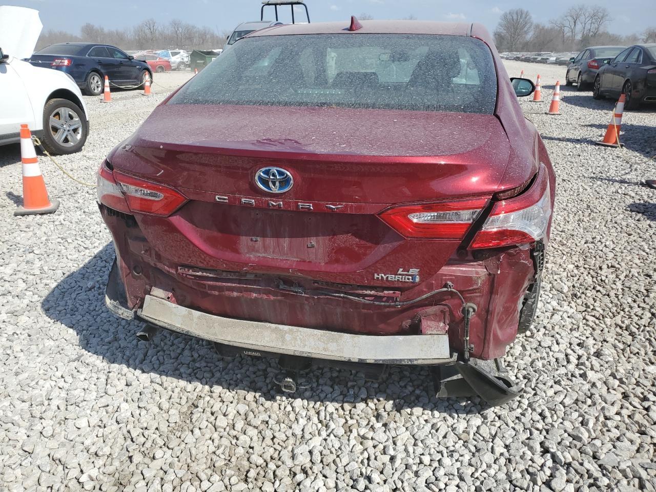 2020 TOYOTA CAMRY LE - Фото 6