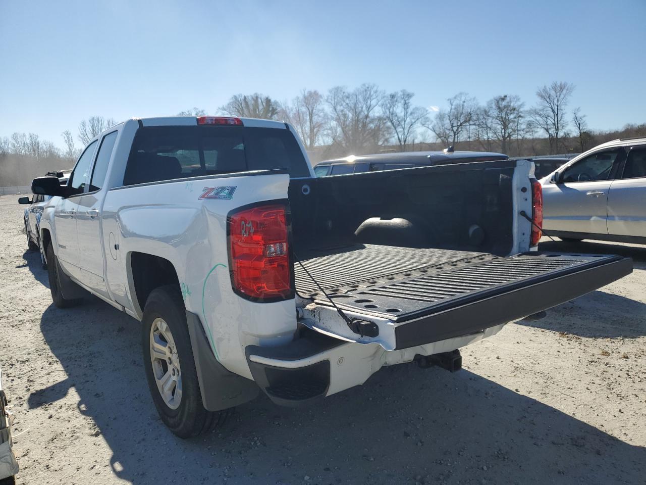 2017 CHEVROLET SILVERADO - Image 2
