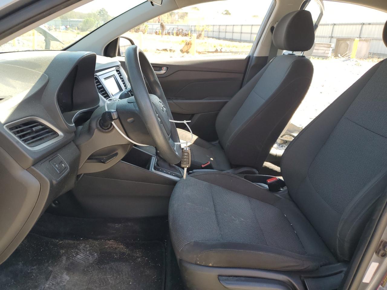 2019 HYUNDAI ACCENT SE - Фото 7