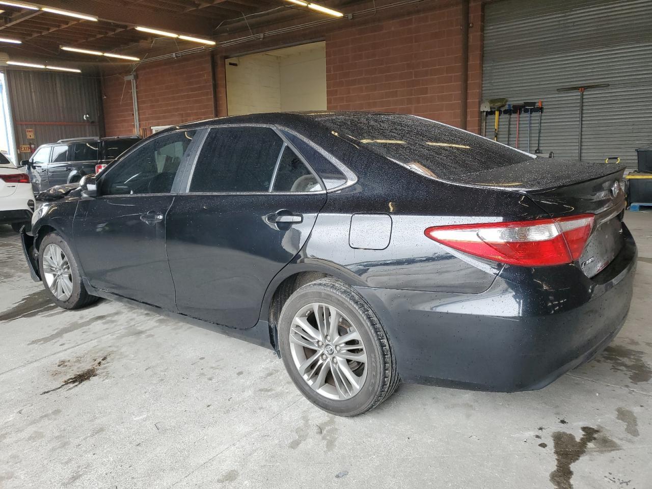 2016 TOYOTA CAMRY LE - Image 2