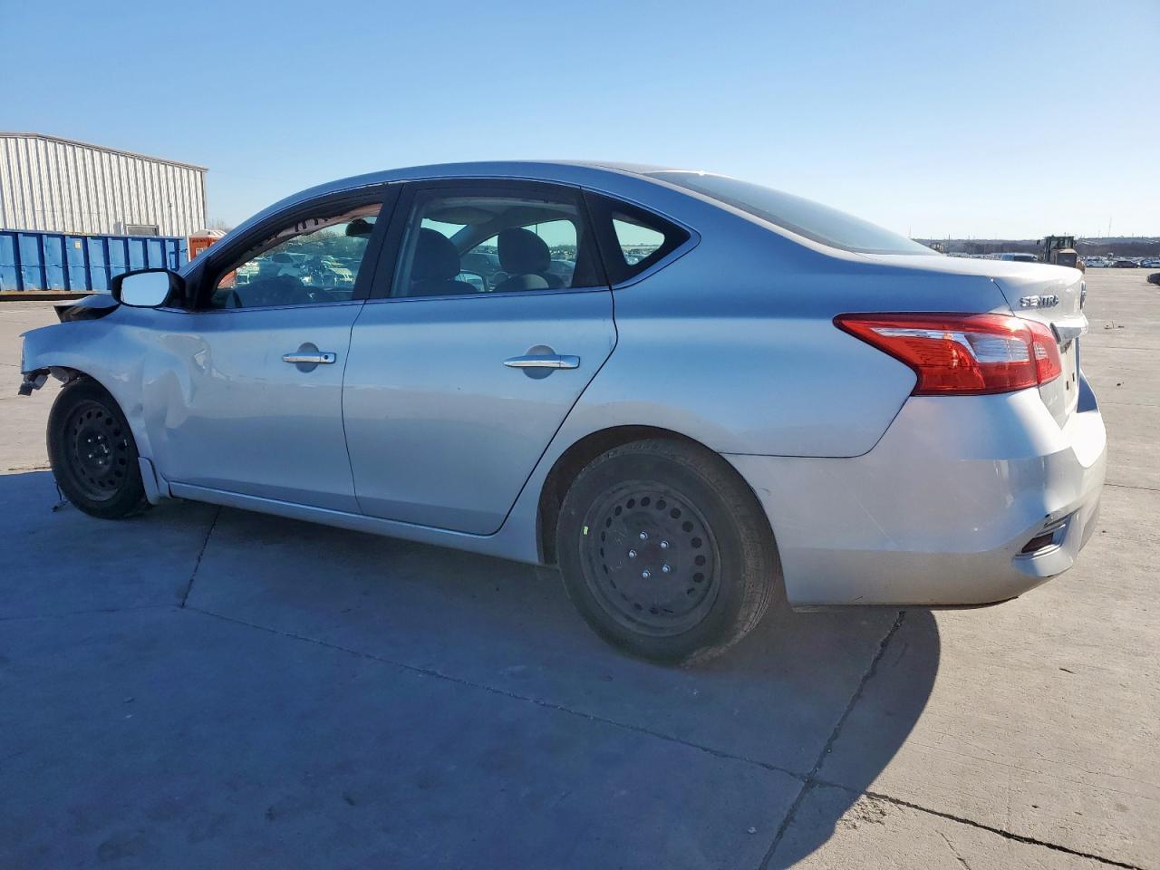 2017 NISSAN SENTRA S - Фото 2