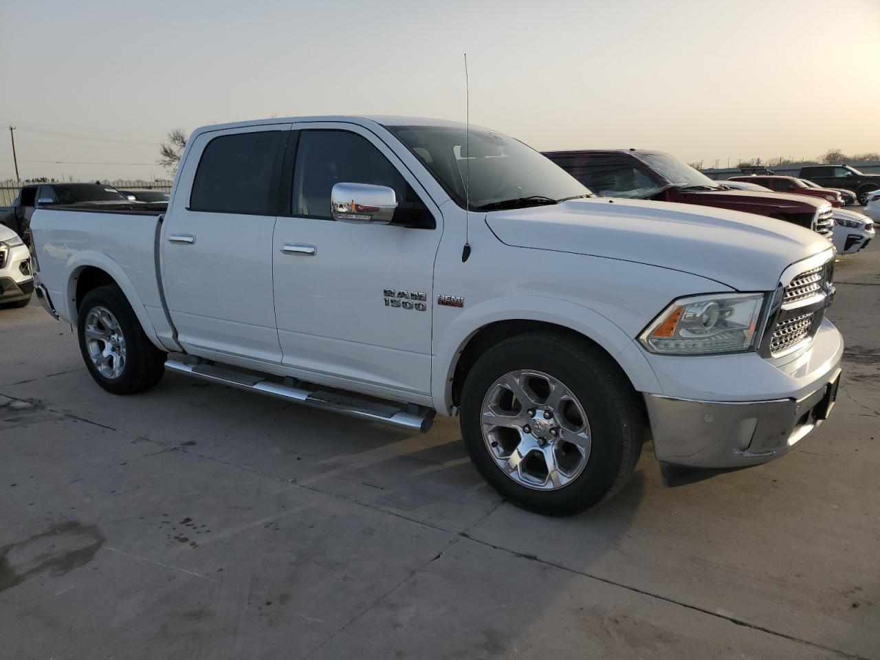 2014 RAM 1500 LARAM - Image 4