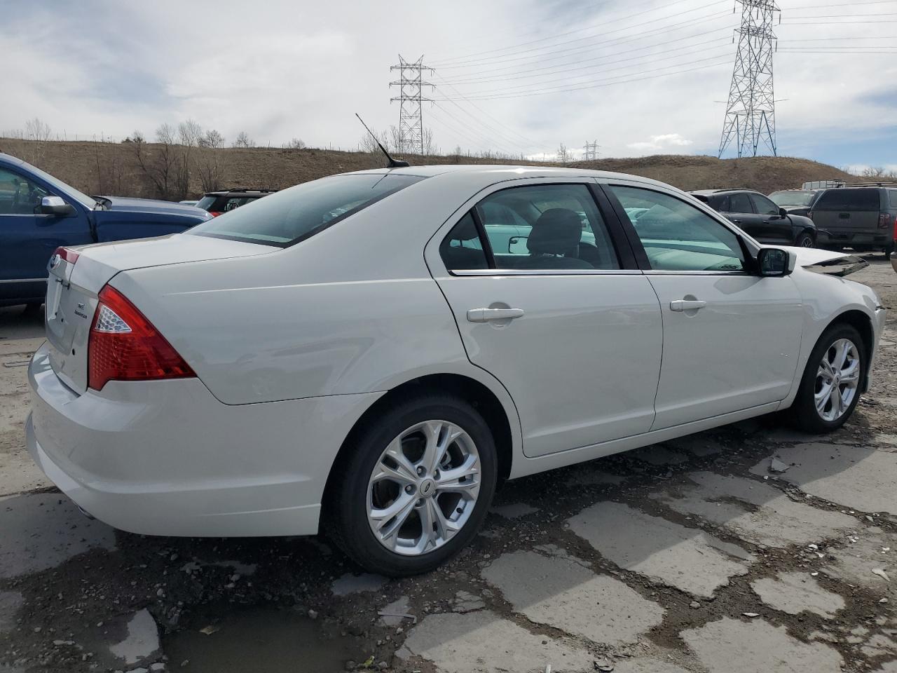 2012 FORD FUSION SE - Image 3