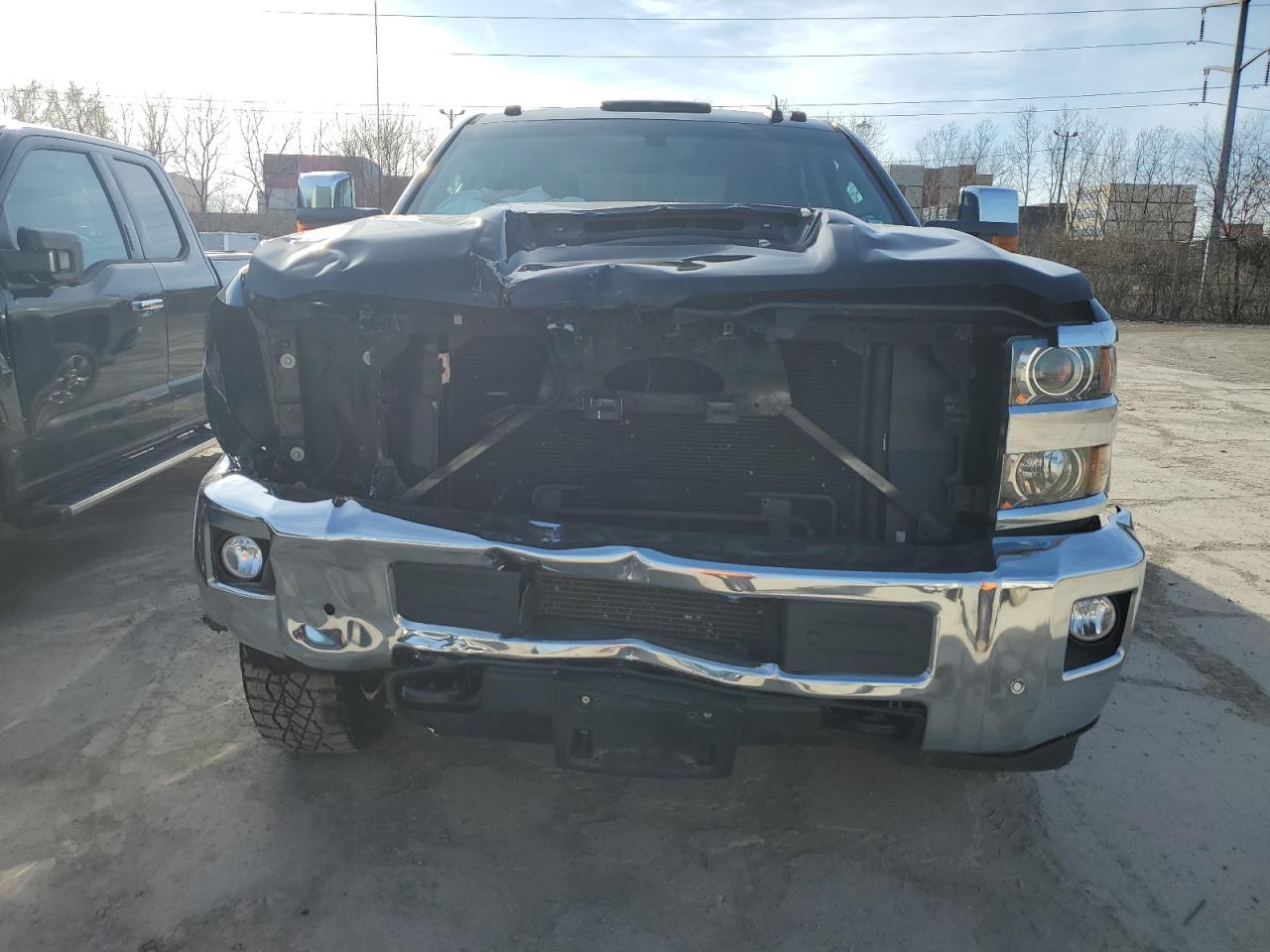 2019 CHEVROLET SILVERADO - Image 5